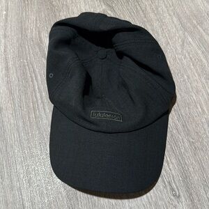 Lululemon black hat